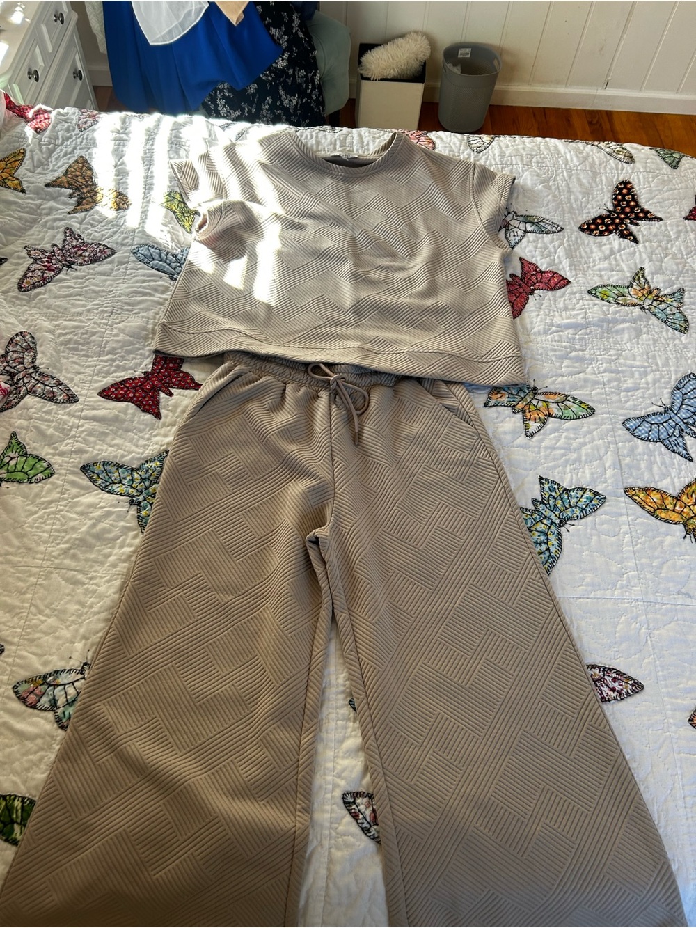 Wide-Leg Knit Lounge Pants Set in Taupe